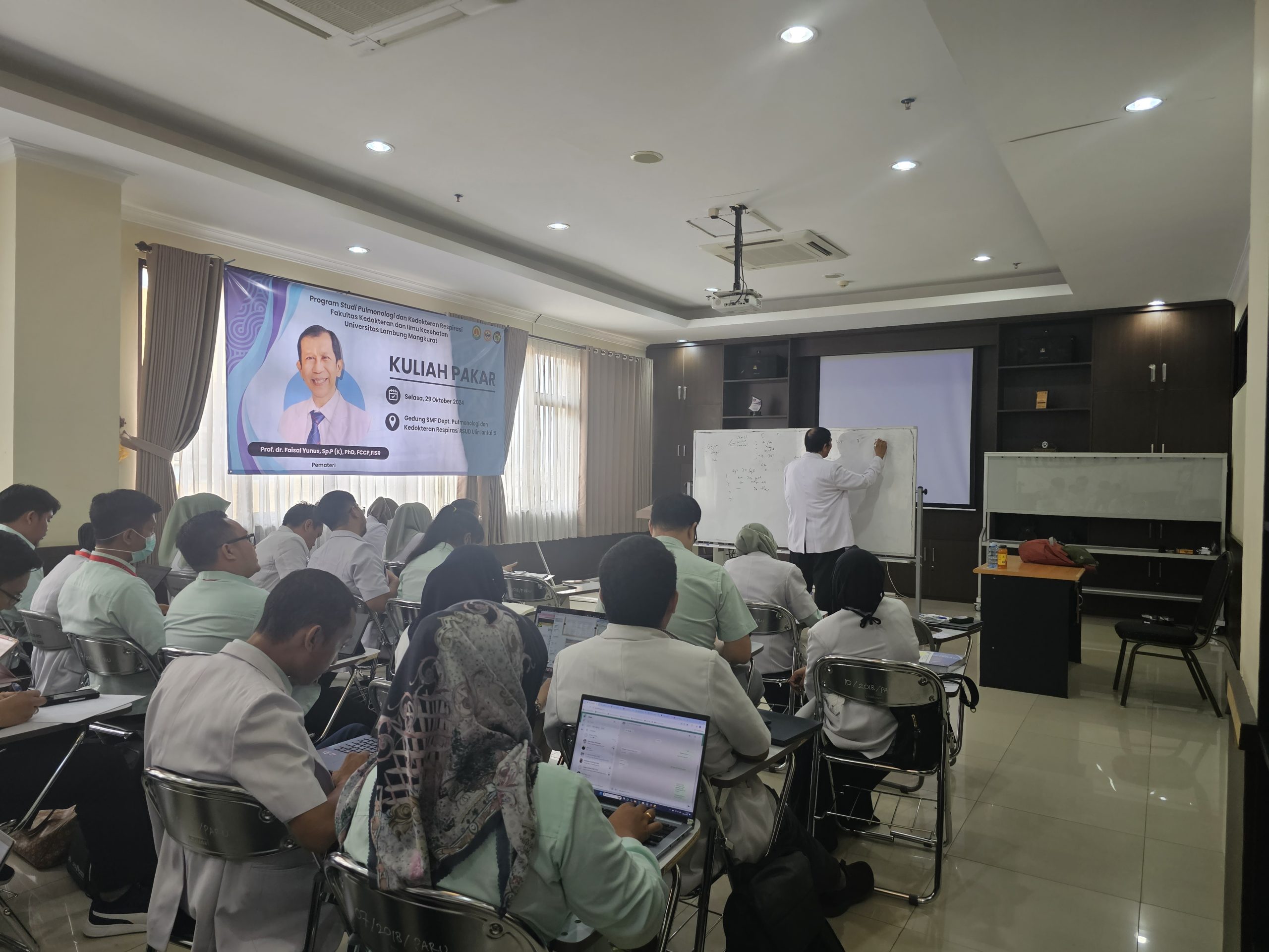 Kuliah Pakar 2024  oleh Prof. Faisal Yunus di Prodi Pulmonologi FKIK ULM